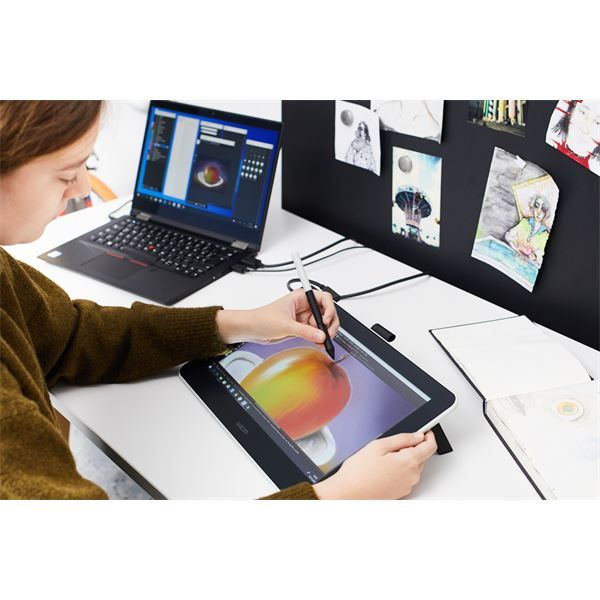 Wacom One 13\" -  Display Creativo Con Penna - Wacom - WCM.DTC133W0B